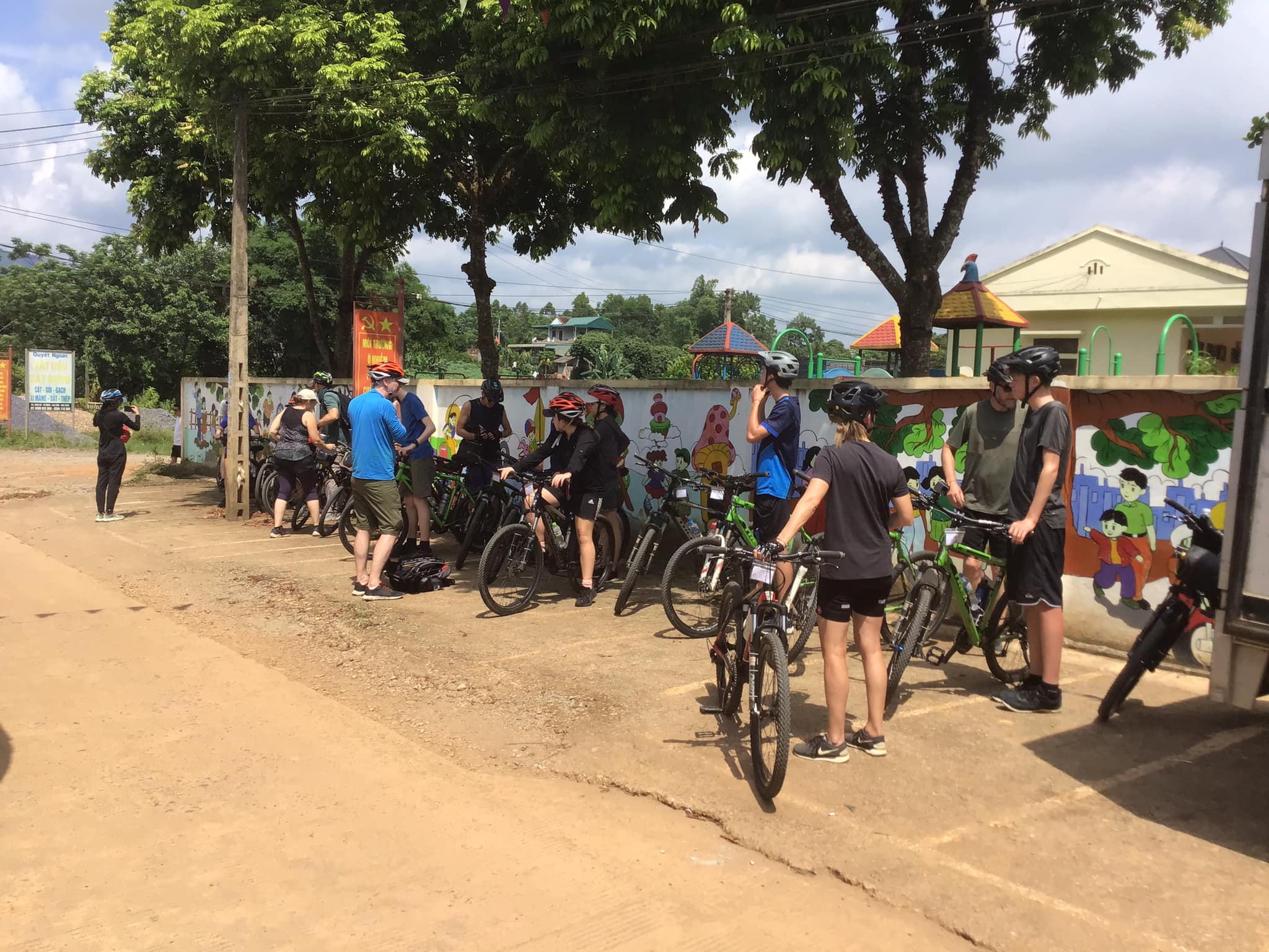 Hanoi to Hoi An Cycling Adventure: Explore Vietnam’s Beauty on Two Wheels